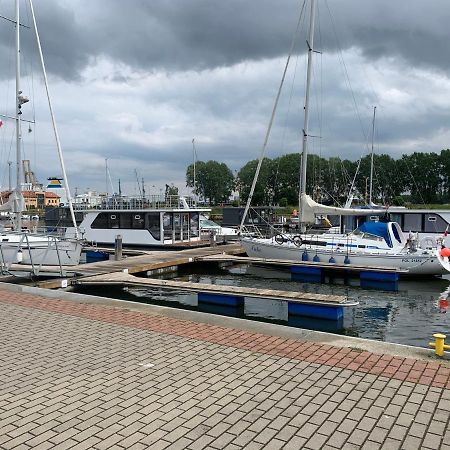 Amber Houseboat Apartment Świnoujście Екстериор снимка