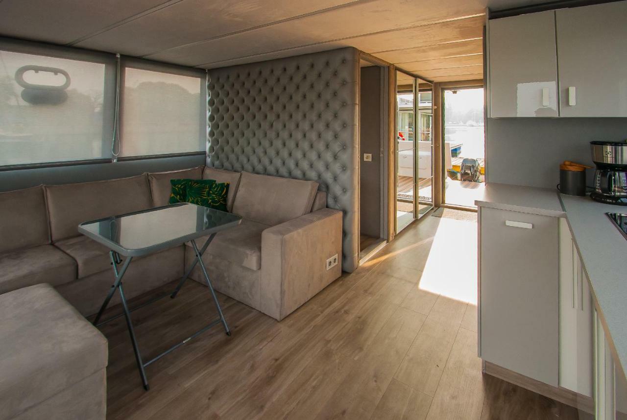 Amber Houseboat Apartment Świnoujście Екстериор снимка
